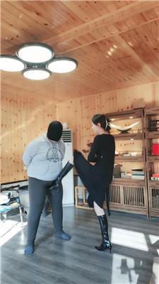 沅芷大人皮靴踢裆280斤狗双视角 bf48537