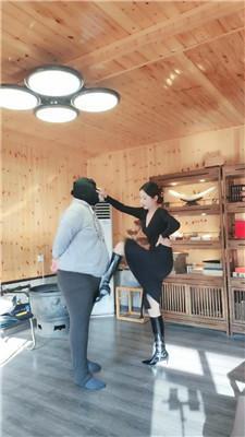 沅芷大人皮靴踢裆280斤狗双视角 bf48537