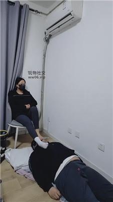 上海汤圆闻着主人的白棉袜发骚    241220-6