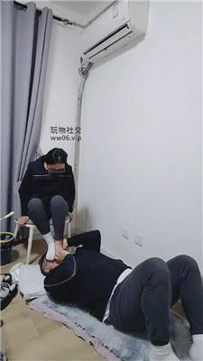 上海汤圆闻着主人的白棉袜发骚    241220-6