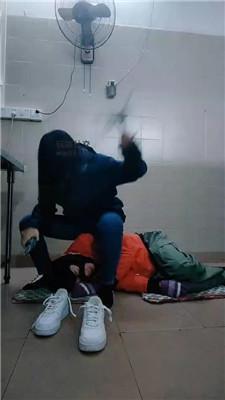 奇了怪了哥哥喜欢超脏运动鞋棉袜 JS241222-16