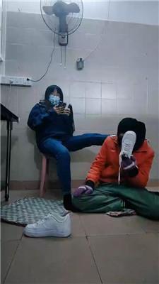 奇了怪了哥哥喜欢超脏运动鞋棉袜 JS241222-16