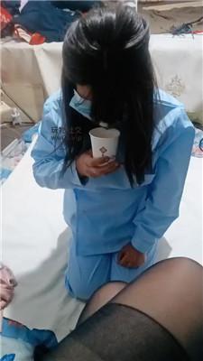 伪娘和人妻喜欢酸臭黑丝脚的变装奴 JS241222-13