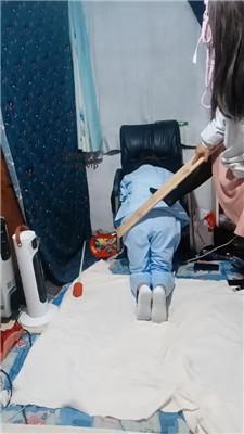 伪娘和人妻喜欢酸臭黑丝脚的变装奴 JS241222-13