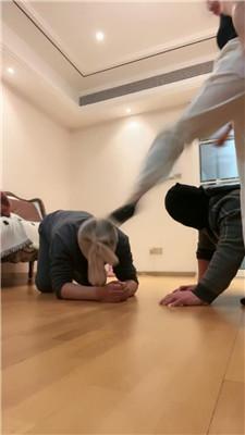 【爱秀套图】【依然大大】双M-连环抽耳光/重度踢踹JS241219-31