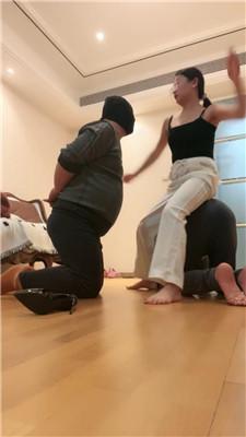 依然大大双M-连环抽耳光/重度踢踹 JS241219-31