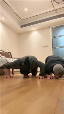 依然大大双M-连环抽耳光/重度踢踹 JS241219-31