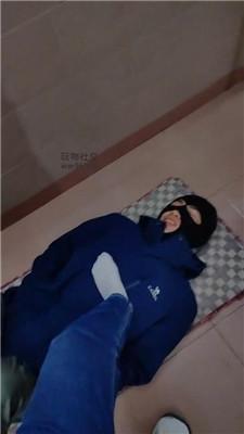 【爱秀套图】【奇了怪了】运动后白袜臭脚蹂躏踩JS241220-38