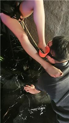 三千女王SM主题酒店公开处刑双视角版 bf48481