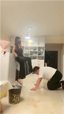 语阳清理YSL高跟/垃圾桶套头/吃厕纸圣水泡面 JS241220-11