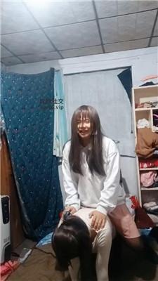 伪娘和人妻吊绑重度虐打邋里邋遢的狗 JS241217-1