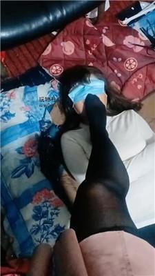 伪娘和人妻吊绑重度虐打邋里邋遢的狗 JS241217-1