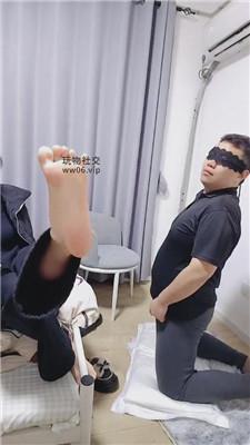 上海汤圆裸足狂舔衣架抽踩踏    241216-4