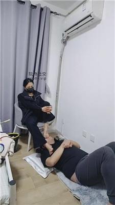 上海汤圆原味白袜臭脚踩虐    241216-1