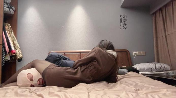 猴歌黑丝脚捂脸窒息/美腿绞杀 bf48376