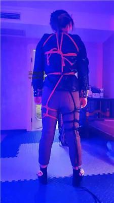 爱慧慧跪舔高跟黑丝/五花大绑 bf48341