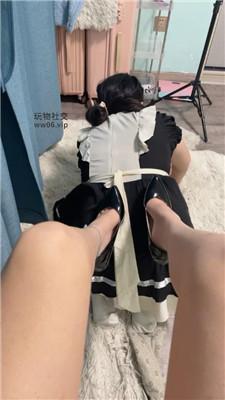 白兔高跟美腿踩小三狗 bf48365