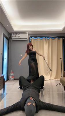 猴歌抽耳光/舔闻高跟凉鞋/坐脸窒息鞭打 bf48361