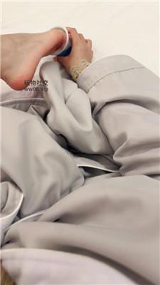 黛樱玉足喂酸奶/虐乳踢裆/红袜子诱惑双视角版JS241216-35