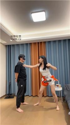 松紫散打女神把教练当靶子 bf48348