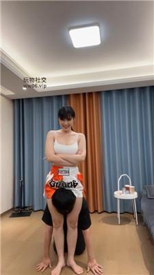 松紫散打女神把教练当靶子 bf48348