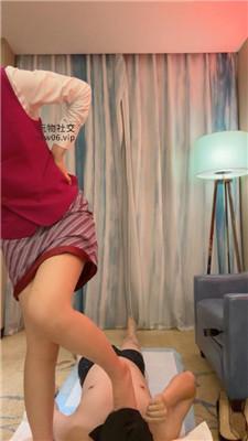 水公主空姐诱惑-转胯鞭打/虐乳/臭脚狂舔/踩踏坐脸窒 bf48369