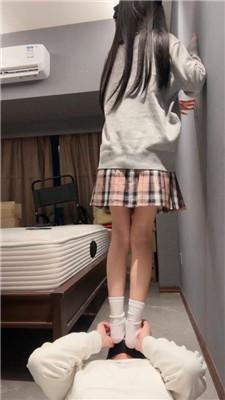 狗哥JK妹妹S-皮鞋白袜踩虐气味辱 bf48897