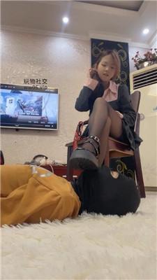 咏慈学生妹高跟黑丝踩虐/咬肉之刑 bf48913