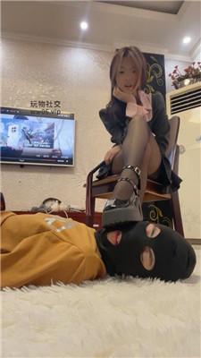 咏慈学生妹高跟黑丝踩虐/咬肉之刑 bf48913