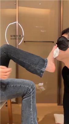 奈奈sama耐克鞋白袜踩踏/狂舔脚趾缝 bf48921