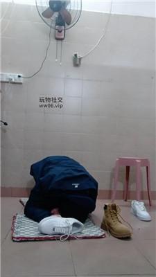 奇了怪了马丁靴女神的脚下奴 JS250101-15