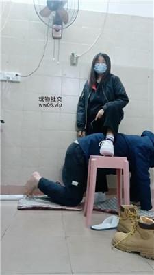 奇了怪了马丁靴女神的脚下奴 JS250101-15