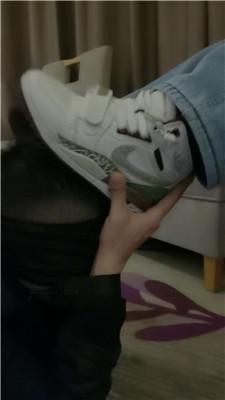 乔伊沉浸式舔闻素人姐姐的运动鞋白袜双视角版JS250101-10