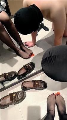 喵喵大王圣水淋浴/镜前美腿踩踏喂食 bf48925