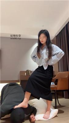 子熙大人玉足碾压狗头/鞭打恋足舔/赏赐圣水双视角版 bf48906