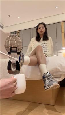 诗酒运动鞋白袜气味辱踩虐狗 bf48920