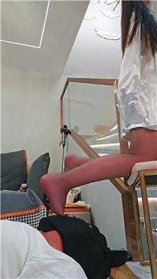 嘉妮脏鞋踩踏喂食/抽耳光/妖艳丝袜诱惑 bf48937