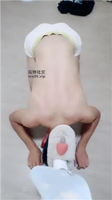 南月女神枷锁口塞堵嘴/毛拖鞋白袜踩/脚下喂食 JS250102-11