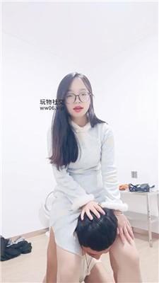 南月女神枷锁口塞堵嘴/毛拖鞋白袜踩/脚下喂食 JS250102-11