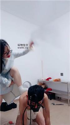 南月女神枷锁口塞堵嘴/毛拖鞋白袜踩/脚下喂食 JS250102-11