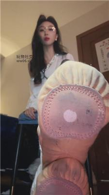 凉子学妹的玉足榨京    241229-4