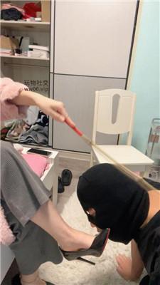 白兔闺蜜观战-白袜诱惑/舔高跟/狠抽 JS241230-35