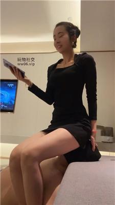 小格鞭打狂抽耳光/物化脚垫奴 bf48871