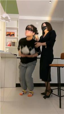 辣姐超暴力重刑虐打小三 bf48870