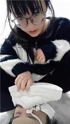 南宁木木小白鞋白袜踩/坐脸窒息 bf48868