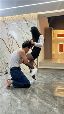 麋鹿银儿制服S爆踹头/踩脸/狠抽耳光浓痰 bf48879