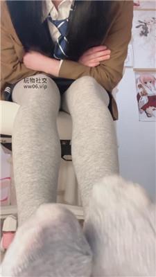 砂糖灰袜鞋底羞辱    241230-3