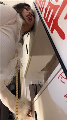 橘子没熟指挥好闺蜜自虐/奖励舔皮鞋黑丝 bf48781