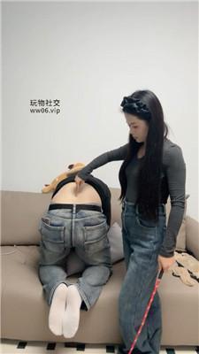 【爱秀套图】【辣辣bb】指甲狠刮/掐乳/重度鞭打/白袜脚踩虐JS241228-25