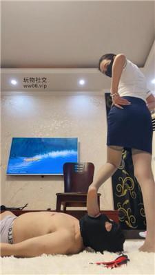 颜主礼仪小姐逮住偷拍贱奴 bf48809